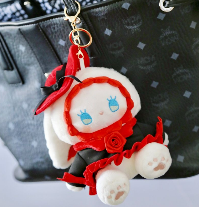 【Sale】Emma Plush Keychain 18cm